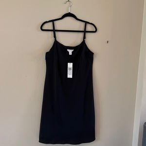 CK summer dress lined 100% POLIESTER. Size 4, 10, 12, 14.